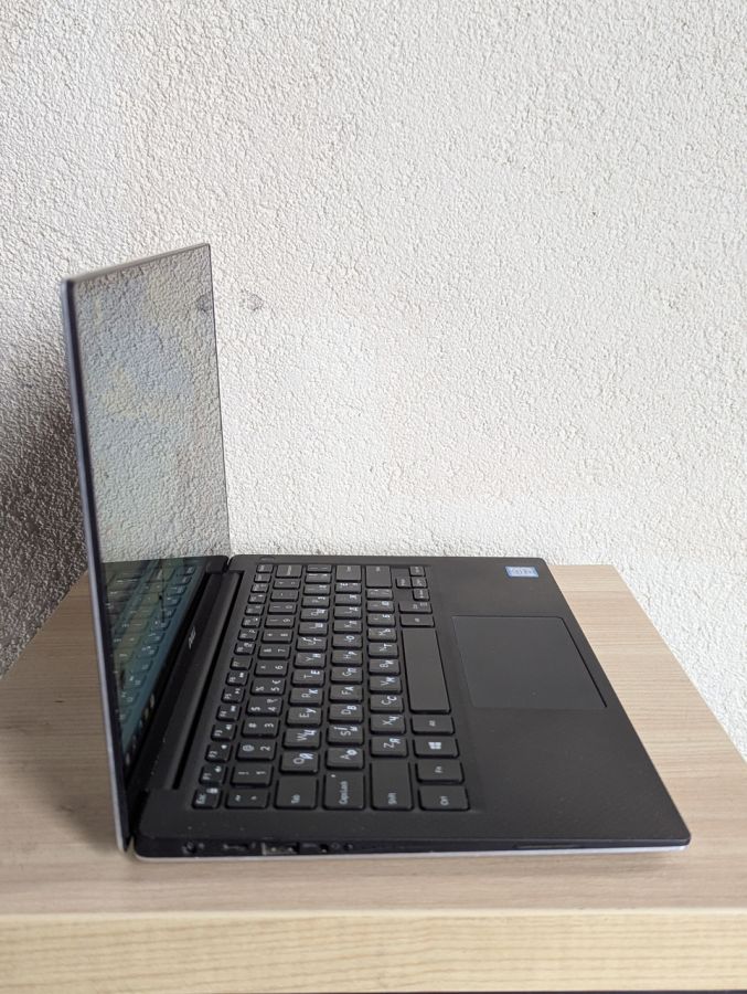 Ноутбук Б/В Dell XPS 13 9350, Intel Core i5-6200U, DDR4 8 GB, SSD 128GB, 13" Full HD