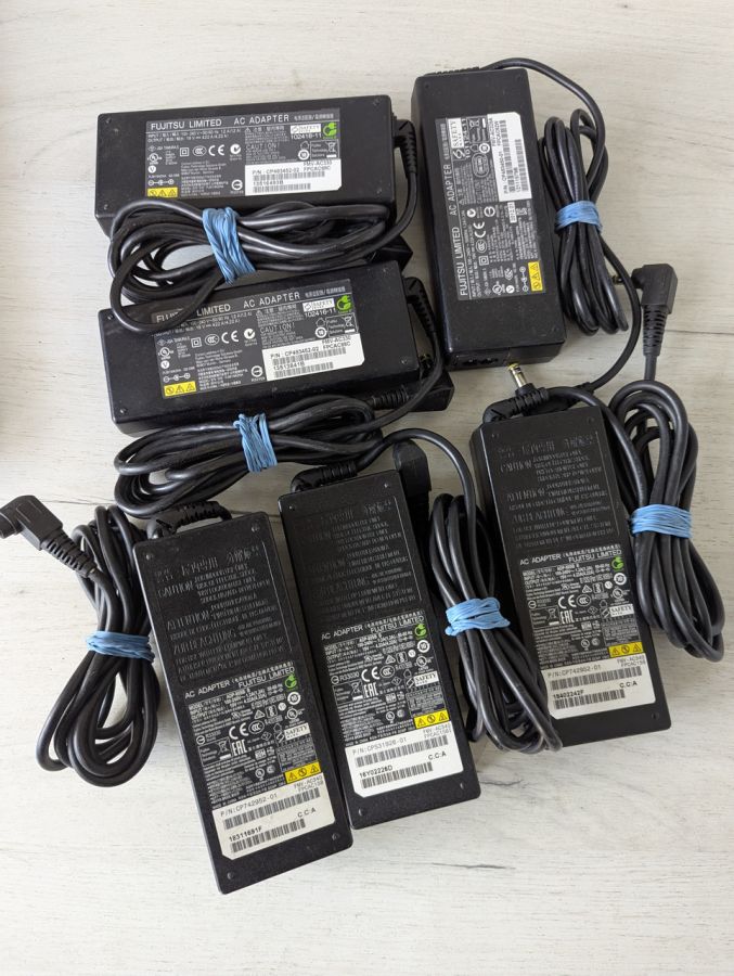 Б/В Fujitsu 80w 5.5x2.5 - 19V