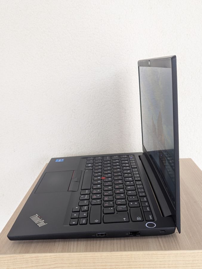 Уцінка! Ноутбук Б/В Lenovo ThinkPad E14, Intel Core i5-11Gen, DDR4 16 GB, SSD 256GB, 14" Full HD
