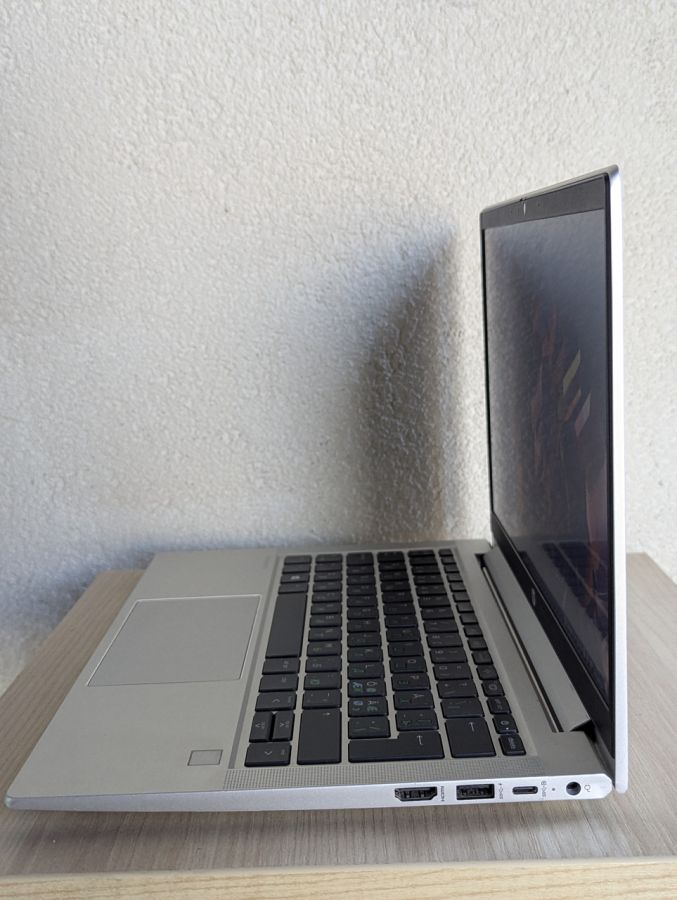 Уцінка! Ноутбук Б/В HP ProBook 430 G8, Intel Pentium, DDR4 16 GB, SSD 256GB, 13" UHD