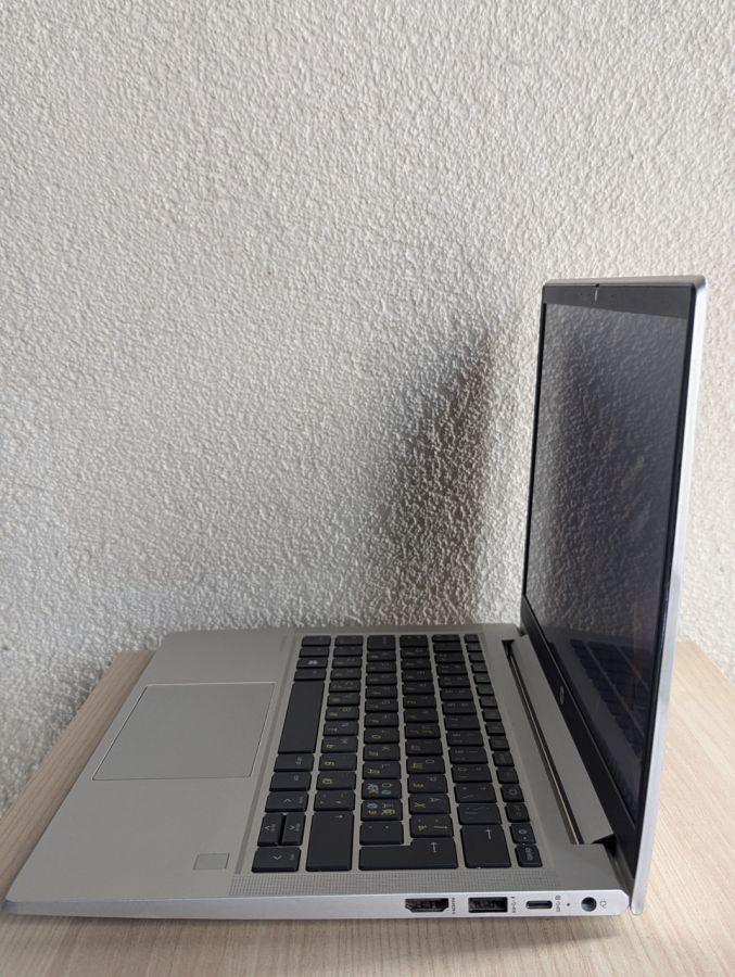 Уцінка! Ноутбук Б/В HP ProBook 430 G8, Intel Pentium, DDR4 16 GB, SSD 256GB, 13" UHD