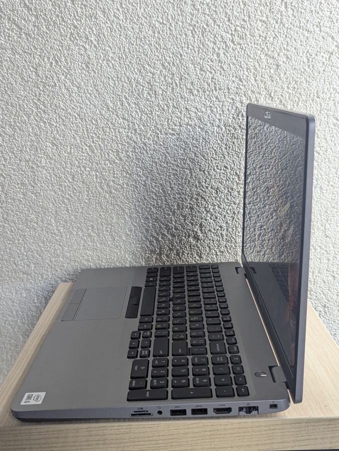 Ноутбук Б/В Dell Latitude 5510, Intel Core i5-10310U, DDR4 16 GB, SSD 512GB, 15.6" Full HD
