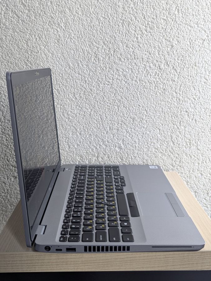 Ноутбук Б/В Dell Latitude 5510, Intel Core i5-10310U, DDR4 16 GB, SSD 512GB, 15.6" Full HD