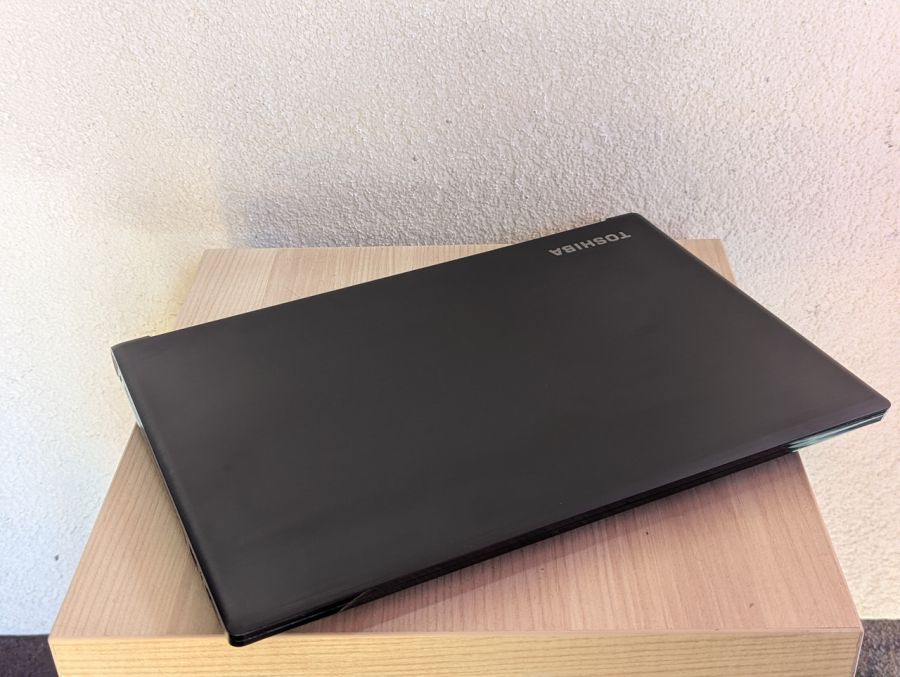 Ноутбук Б/В Toshiba Tecra A40-D, Intel Core i5-7300U, DDR4 8 GB, SSD 256GB, 14" HD