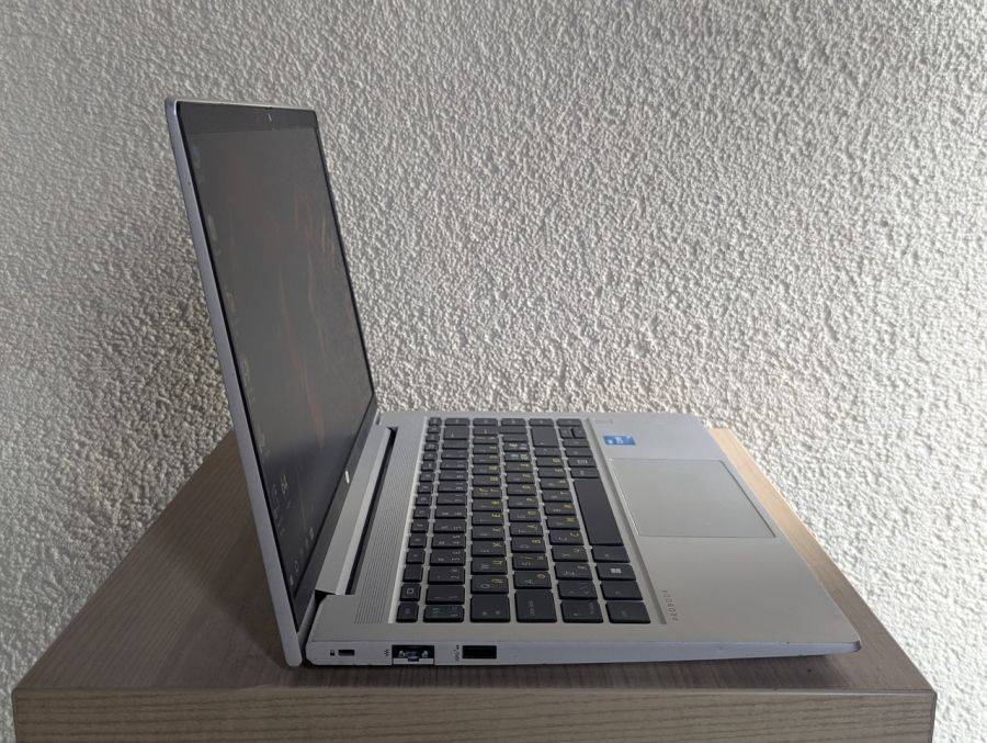 Уцінка! Ноутбук Б/В HP ProBook 440 G9, Intel Core i3-1215U, DDR4 16 GB, SSD 256GB, 14" Full HD