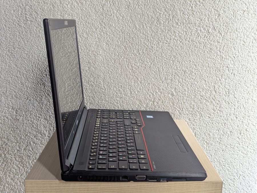 Уцінка! Ноутбук Б/В Fujitsu E556, Intel Core i7-6500U, DDR4 16 GB, SSD 360GB, 15.6" Full HD