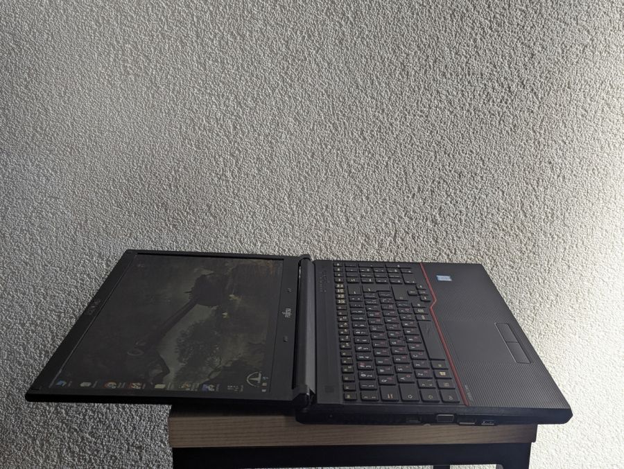 Уцінка! Ноутбук Б/В Fujitsu E556, Intel Core i7-6500U, DDR4 16 GB, SSD 360GB, 15.6" Full HD