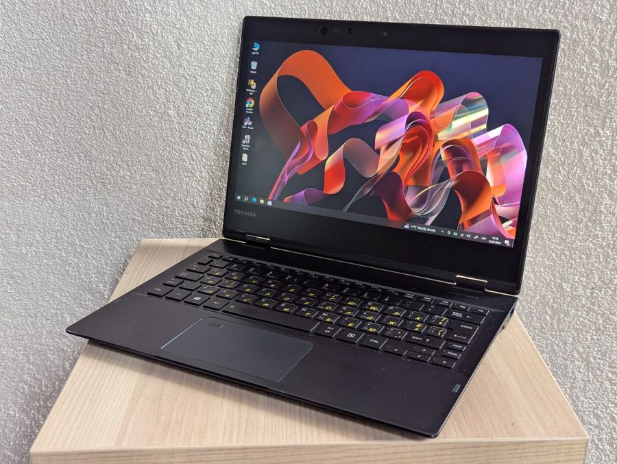 Ноутбук Б/В Toshiba Portege X20W-E, Intel Core i5-8350U, DDR3 16 GB, SSD 256GB, 12.5" Full HD Сенсор