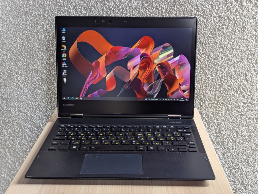 Уцінка! Ноутбук Б/В Toshiba Portege X20W-E, Intel Core i5-8350U, DDR3 16 GB, SSD 128GB, 12.5" Full HD Сенсор