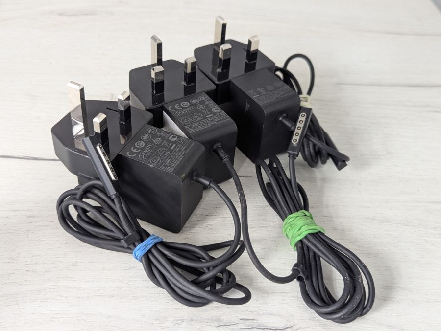 Б/В Microsoft Surface 1513: 24w 12V 5 pin