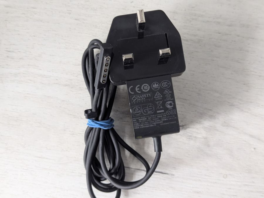 Б/В Microsoft Surface 1513: 24w 12V 5 pin