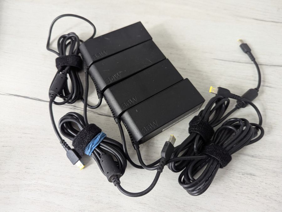 Б/В Lenovo Square pin: 36W 12V 3A