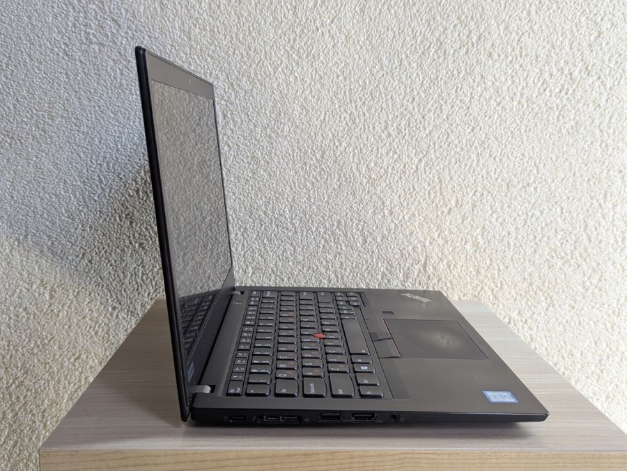 Ноутбук Б/В Lenovo ThinkPad X390, Intel Core i5-8365U, DDR4, SSD 256GB, 13" Full HD Сенсор