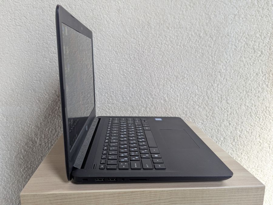 Уцінка! Ноутбук Б/В HP Laptop 14, Intel Core i3-6006U, DDR4 8 GB, SSD 128GB, 14" Full HD