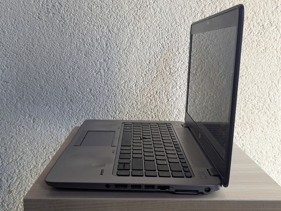 Уцінка! Ноутбук Б/В HP EliteBook 840 G2, Intel Core i7-5500U, DDR3 16 GB, SSD 256GB, 14" Full HD