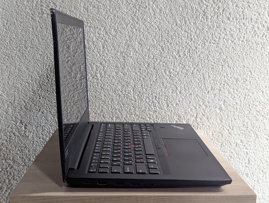 Ноутбук Б/В Lenovo ThinkPad E490, Intel Core i5-8265U, DDR4 8GB, SSD 128GB, 14" Full HD