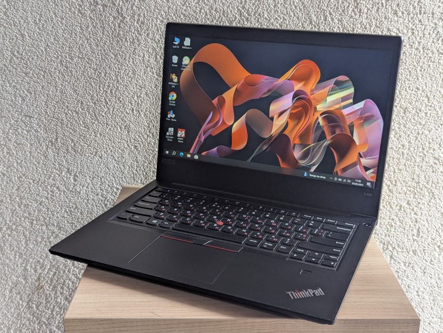 Уцінка! Ноутбук Б/В Lenovo ThinkPad E490, Intel Core i5-8265U, DDR4 8 GB, SSD 128GB, 14" Full HD
