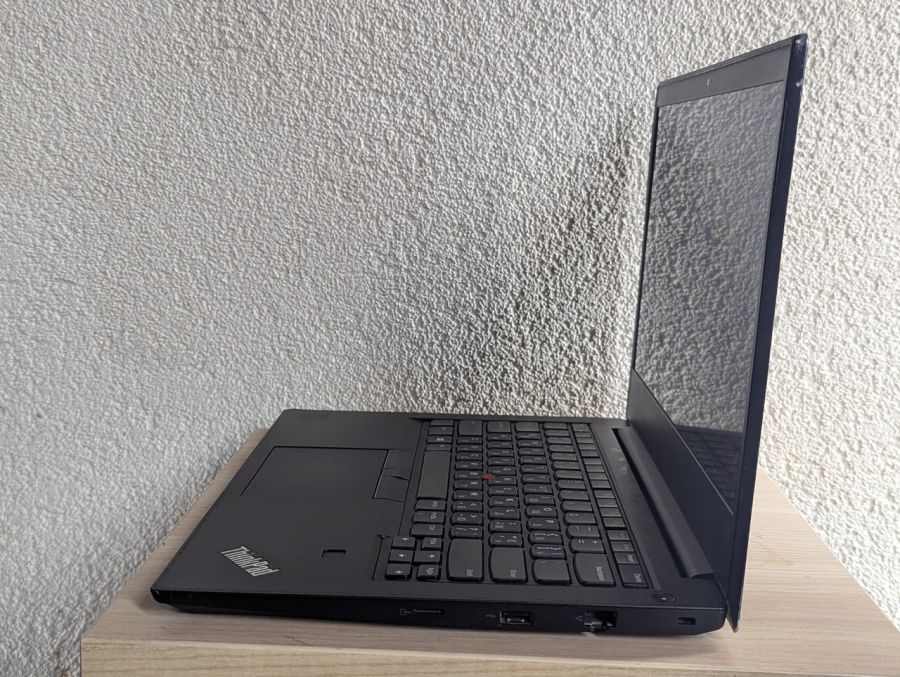 Уцінка! Ноутбук Б/В Lenovo ThinkPad E490, Intel Core i5-8265U, DDR4 8 GB, SSD 128GB, 14" Full HD