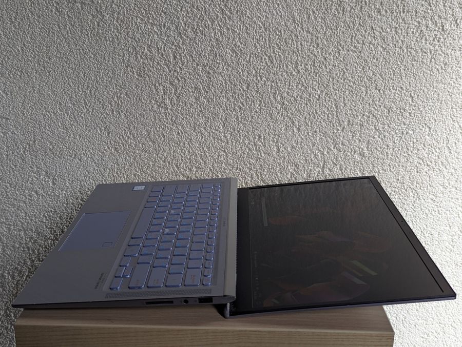 Ноутбук Б/В ASUS Zenbook 14 UX431FA, Intel Core i5-8265U, DDR4 8 GB, SSD 256GB, 14" Full HD
