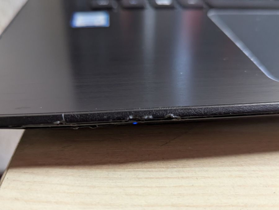 Уцінка! Ноутбук Б/В Acer Aspire E5-774, Intel Core i3-6100U, DDR4 8 GB, SSD 128GB, (1600x900x60Hz)