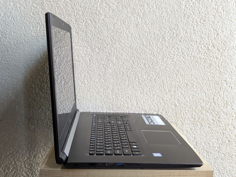 Уцінка! Ноутбук Б/В Acer Aspire A517 51, Intel Core i3-7020U, DDR4 20 GB, SSD 256GB, HD