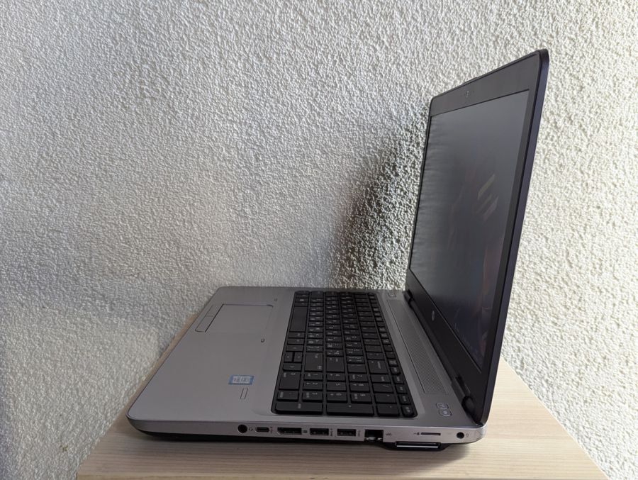 Уцінка! Ноутбук Б/В HP ProBook 650 G2, Intel Core i3-6100U, DDR4 8 GB, SSD 256GB, 15.6" HD