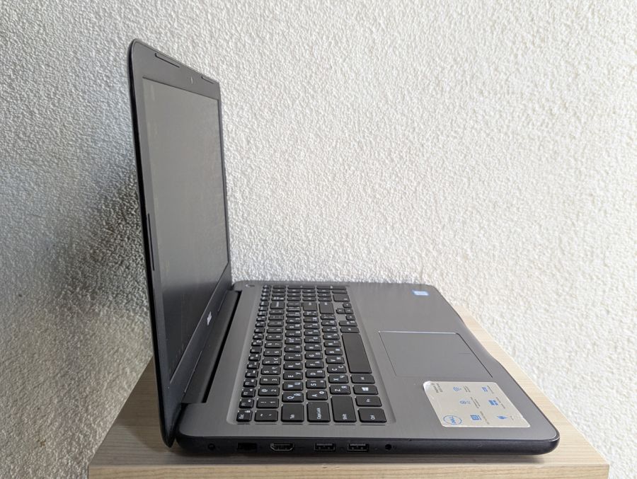 Уцінка! Ноутбук Б/В Dell Inspiron 5567, Intel Core i5-7200U, DDR4 8 GB, SSD 128GB, 15.6" Full HD