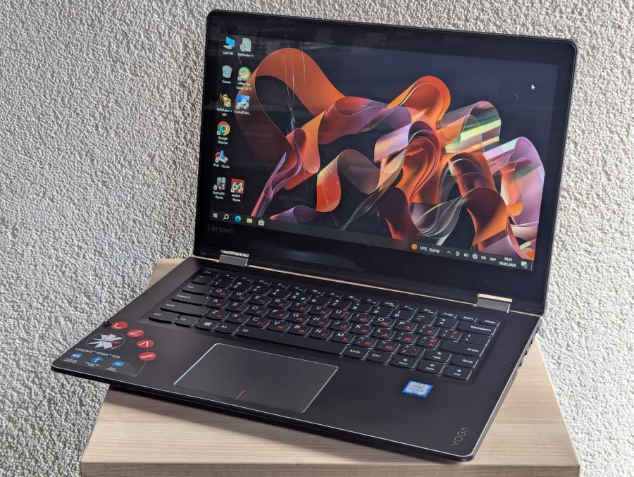 Ноутбук Б/В Lenovo Yoga 510, Intel Core i3-6006U, DDR4 8GB, SSD 128GB, 14" Full HD Сенсор
