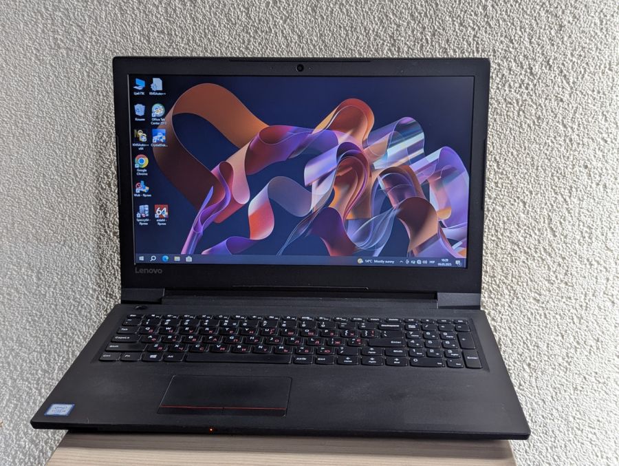 Уцінка! Ноутбук Б/В Lenovo V110, Intel Core i3-6006U, DDR4 8 GB, SSD 128GB, 15.6" Full HD