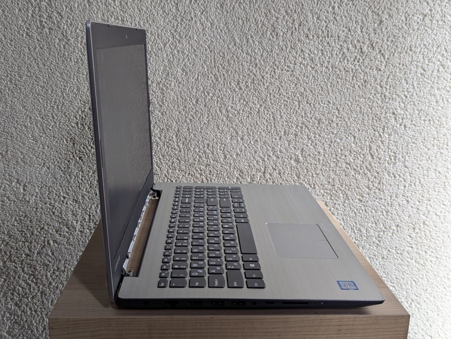 Уцінка! Ноутбук Б/В Lenovo IdeaPad 320, Intel Core i5-7200U, DDR4 8 GB, SSD 128GB, 15.6" Full HD