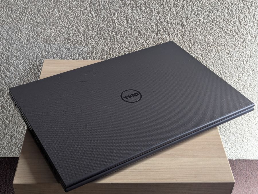 Ноутбук Б/В Dell Vostro 15-3568, Intel Core i3-4005U, DDR4 8 GB, SSD 128GB, 15.6" HD
