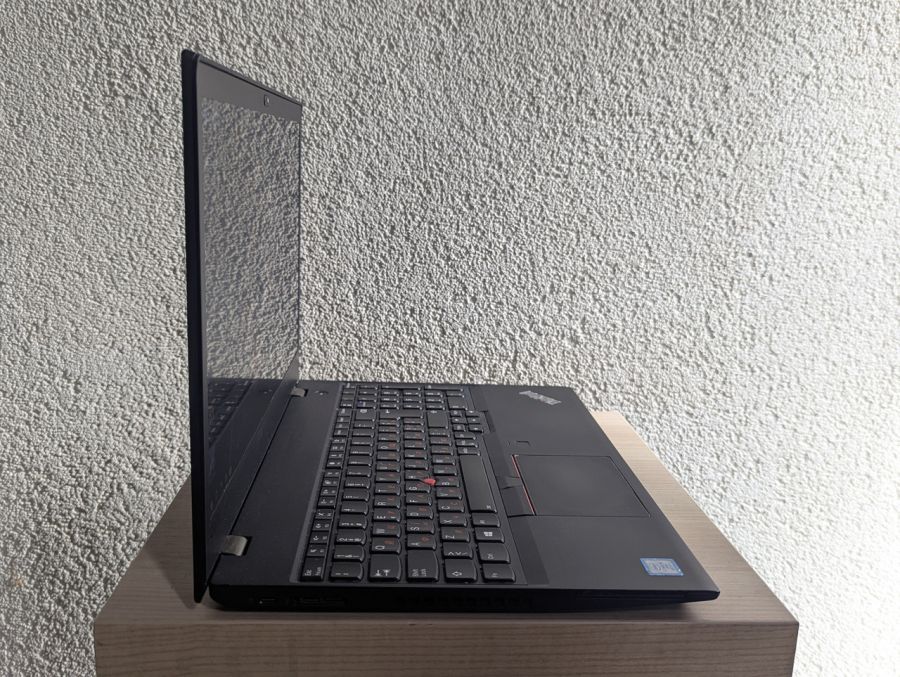 Ноутбук Б/В Lenovo T580, Intel Core i5-8250U, DDR4 16GB, SSD 256GB, 15.6" Full HD
