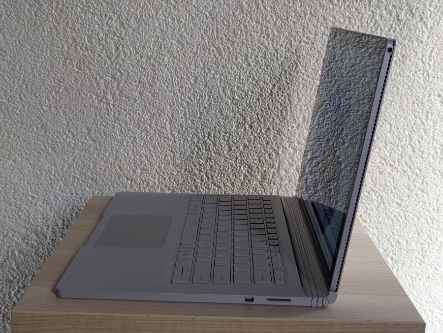 Уцінка! Ноутбук Б/В Microsoft Surface Book, Intel Core i7-6600U, DDR4 8 GB, SSD 256GB, 14" Full HD Сенсор