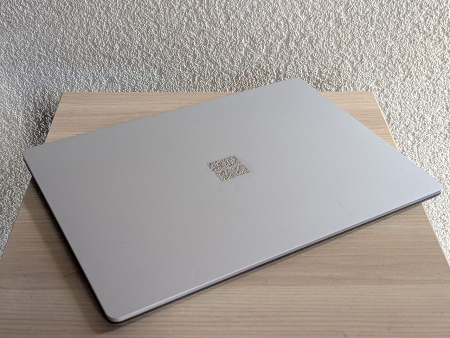 Ноутбук Б/В Microsoft Surface Laptop 2, Intel Core i5-7300U, DDR4 8 GB, SSD 256GB, 14" Full HD Сенсор