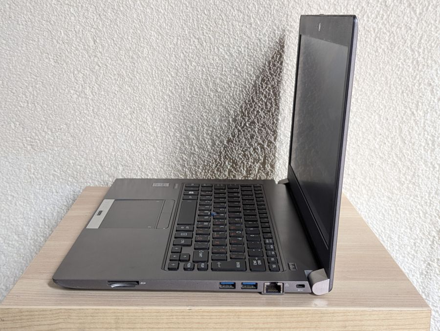 Уцінка! Ноутбук Б/В Toshiba Portege Z30-A, Intel Core i5-4310U, DDR3 8 GB, SSD 256GB, 13" Full HD