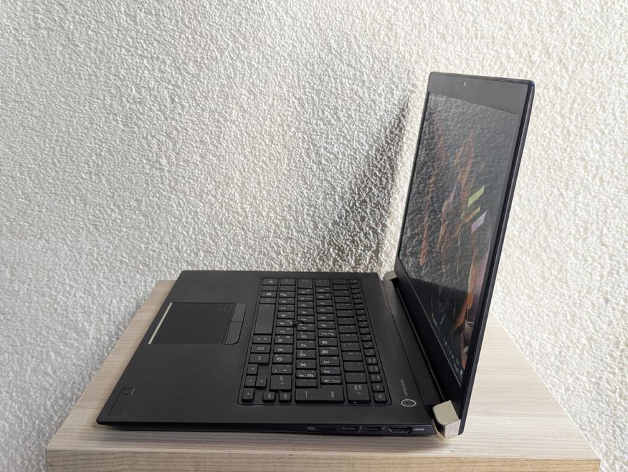 Уцінка! Ноутбук Б/В Toshiba Tecra X40-D, Intel Core i5-7300U, DDR4 16 GB, SSD 256GB, 14" Full HD Сенсор
