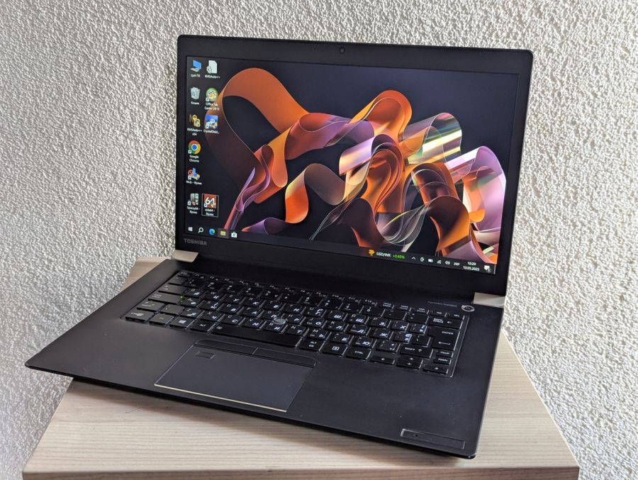 Уцінка! Ноутбук Б/В Toshiba Tecra X40-D, Intel Core i5-7300U, DDR4 16 GB, SSD 256GB, 14" Full HD Сенсор