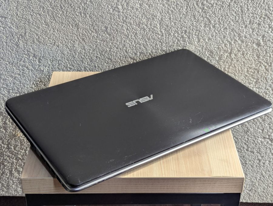 Уцінка! Ноутбук Б/В ASUS R752L, Intel Core i7-4510U, DDR3 12 GB, SSD 128GB, 17.3" (1600x900x60Hz)