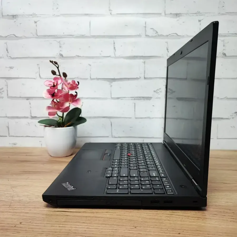 Ноутбук Б/В Lenovo T560, Intel Core i5-6300, DDR3 8 GB, SSD 128GB, 15.6" Full HD