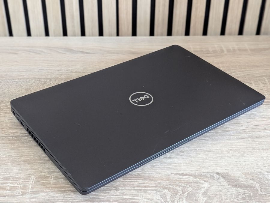 Уцінка! Ноутбук Б/В Dell Latitude 5500, Intel Core i5-8265U, DDR4 8 GB, SSD 128GB, 15.6" Full HD