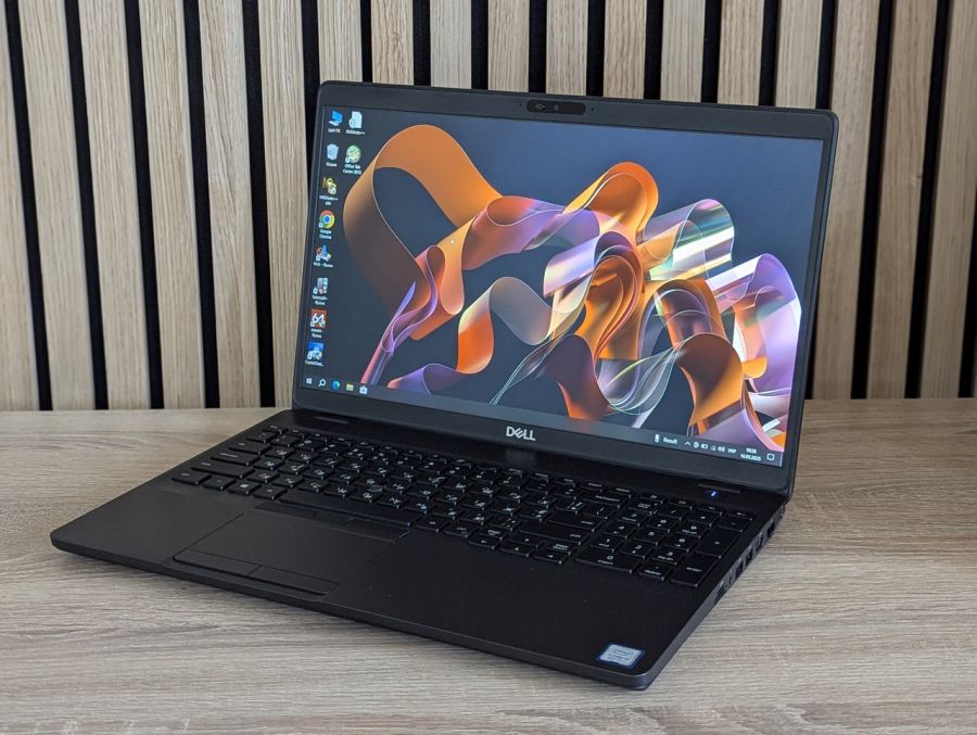 Уцінка! Ноутбук Б/В Dell Latitude 5500, Intel Core i5-8265U, DDR4 8 GB, SSD 128GB, 15.6" Full HD