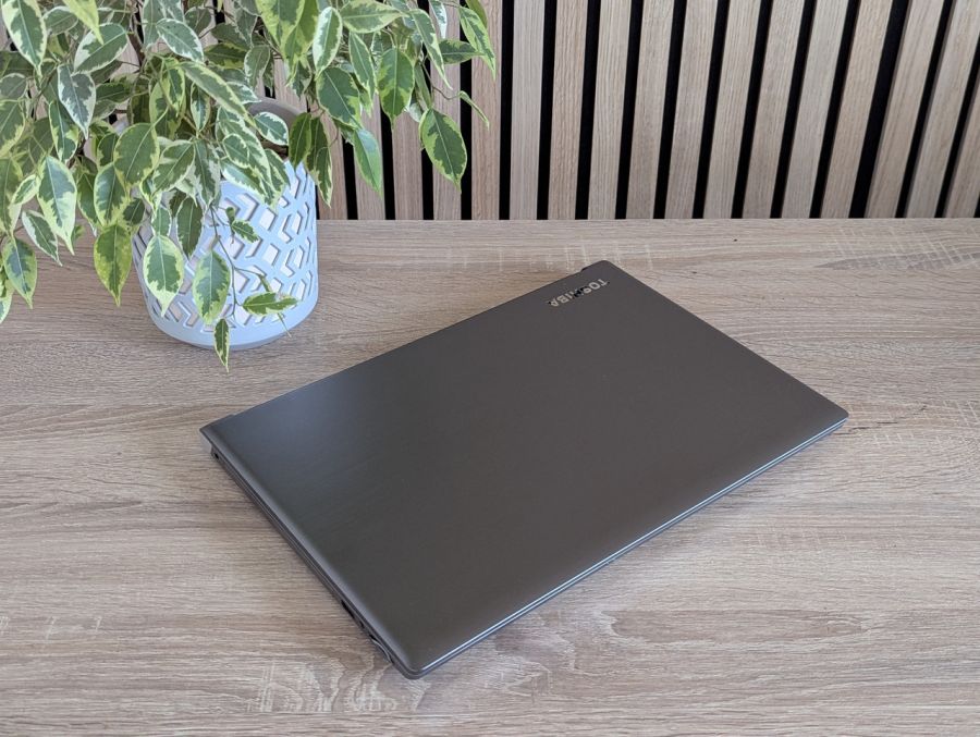 Ноутбук Б/В Toshiba Tecra A40-C, Intel Core i5-6300U, DDR3 8GB, SSD 128GB, 14" HD