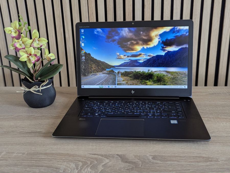 Ноутбук Б/В HP ZBook Studio G4, Intel Core i7-7700HQ, DDR4 16GB, SSD 256GB, NVIDIA Quadro P1200 4GB, 15.6" Full HD
