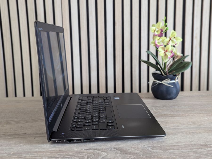Уцінка! Ноутбук Б/В HP ZBook Studio G4, Intel Core i7-7700HQ, DDR4 16 GB, SSD 256GB, NVIDIA Quadro P1200 4Gb, 15.6" Full HD