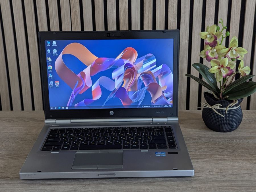 Уцінка! Ноутбук Б/В HP EliteBook 8470P, Intel Core i5-3520M, DDR3 8 GB, SSD 167GB, AMD Radeon HD 7500M, 14" HD (1600x900)