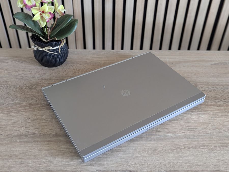 Уцінка! Ноутбук Б/В HP EliteBook 8470P, Intel Core i5-3520M, DDR3 8 GB, SSD 167GB, AMD Radeon HD 7500M, 14" HD (1600x900)