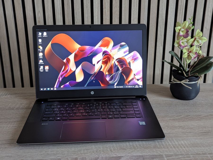 Ноутбук Б/В HP ZBook Studio G3, Intel Core i7-6700HQ, DDR4, SSD 256GB, NVIDIA Quadro M1000M, 15.6" Full HD