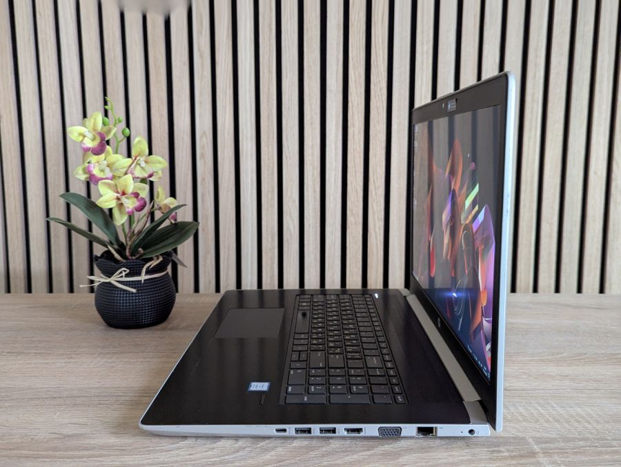 Ноутбук Б/В HP ProBook 470 G4, Intel Core i5-7200U, DDR4 16GB, SSD 256GB + HDD 500GB, NVIDIA GeForce 930MX 2GB, 17" Full HD
