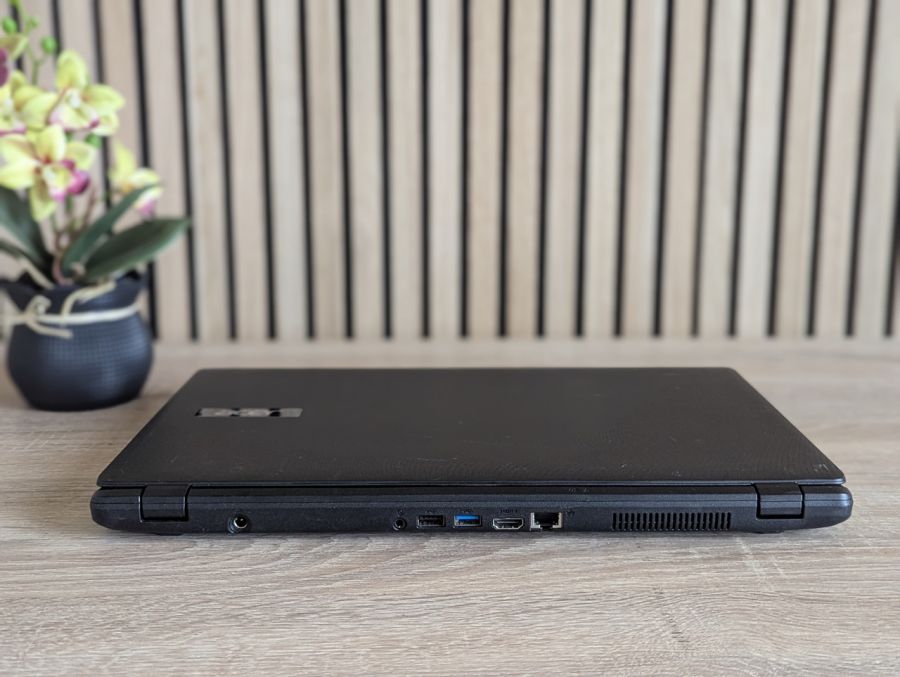 Ноутбук Б/В Acer Aspire ES1-571, Intel Core i5-4200U, DDR3 8GB, SSD 128GB, 15.6" HD
