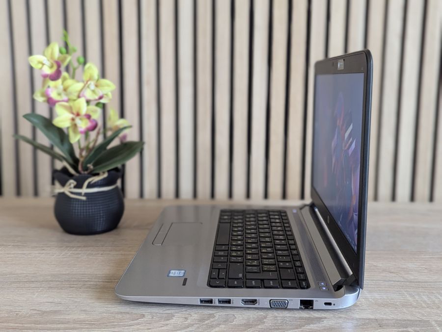Уцінка! Ноутбук Б/В HP ProBook 440 G3 14, Intel Core i5-6200U, DDR3 8 GB, SSD 128GB, 14" HD